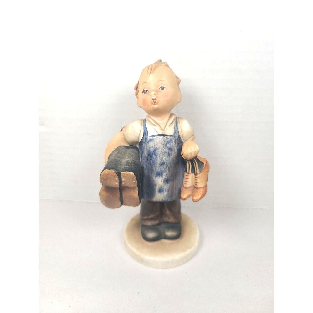 Boots Vintage Goebel Hummel Figurine #143-0  Bootmaker 5" Western Germany